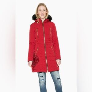 ❤️🖤 Desigual Reversible “Azul” Red & Black Quilted Coat Faux Fur Hood Sz 42 L